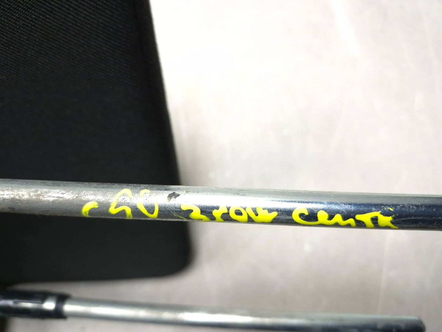 2013 Dodge Grand Caravan 3rd Row Seat Center Headrest OEM