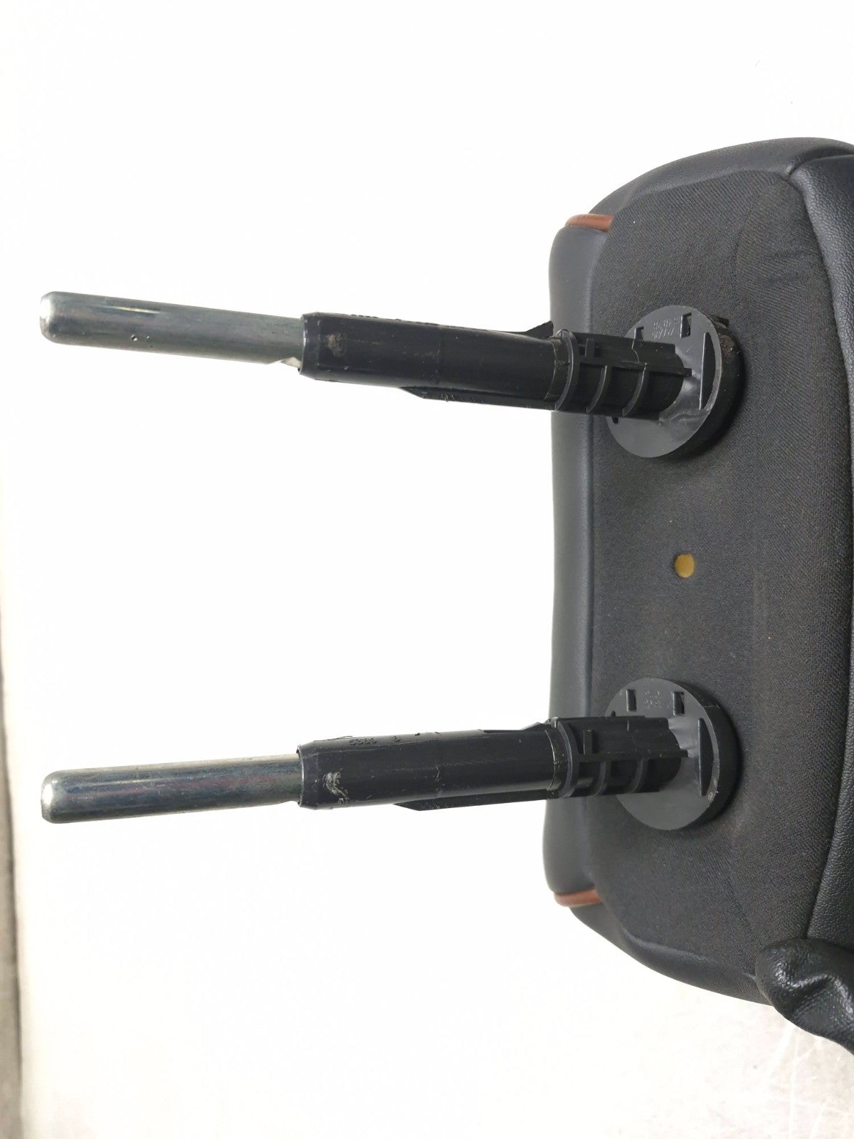 2007 Lincoln Navigator Front Driver Headrest OEM