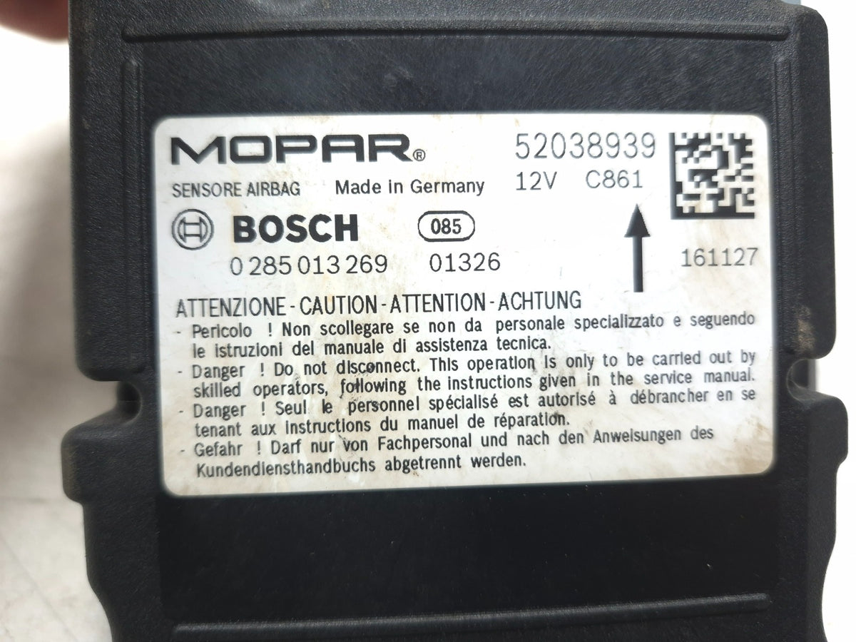 2015 - 2020 Jeep Renegade Airbag SRS Control Module Unit 52038939 OEM