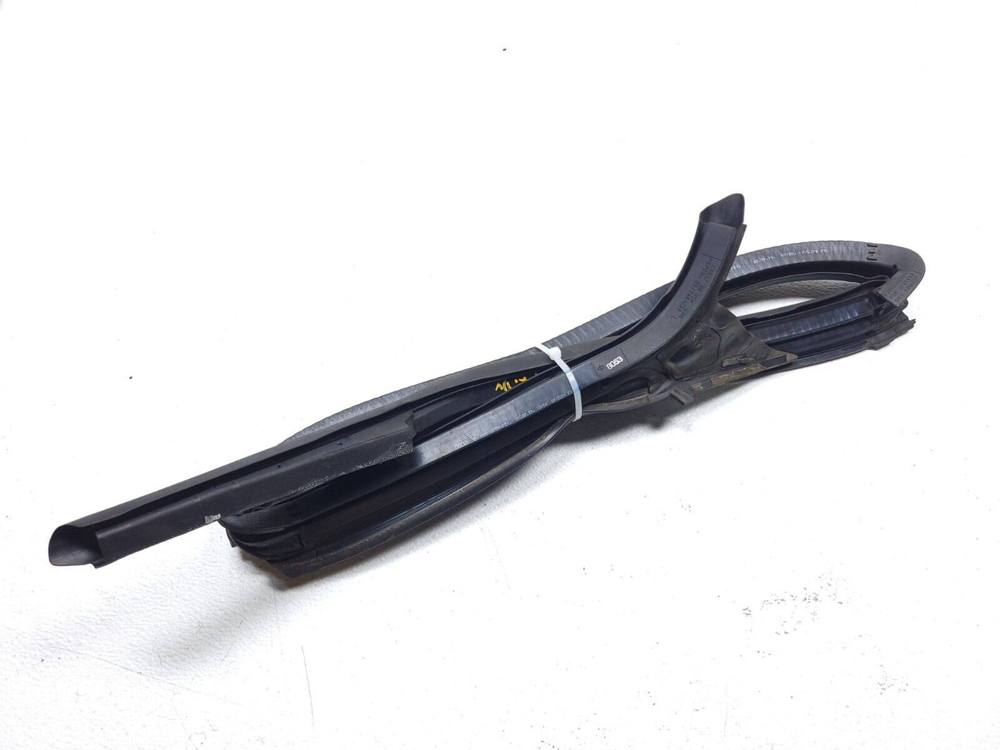 12 13 14 15 16 17 Audi A7 Door Weatherstrip Seal Rear Left Driver Side OEM