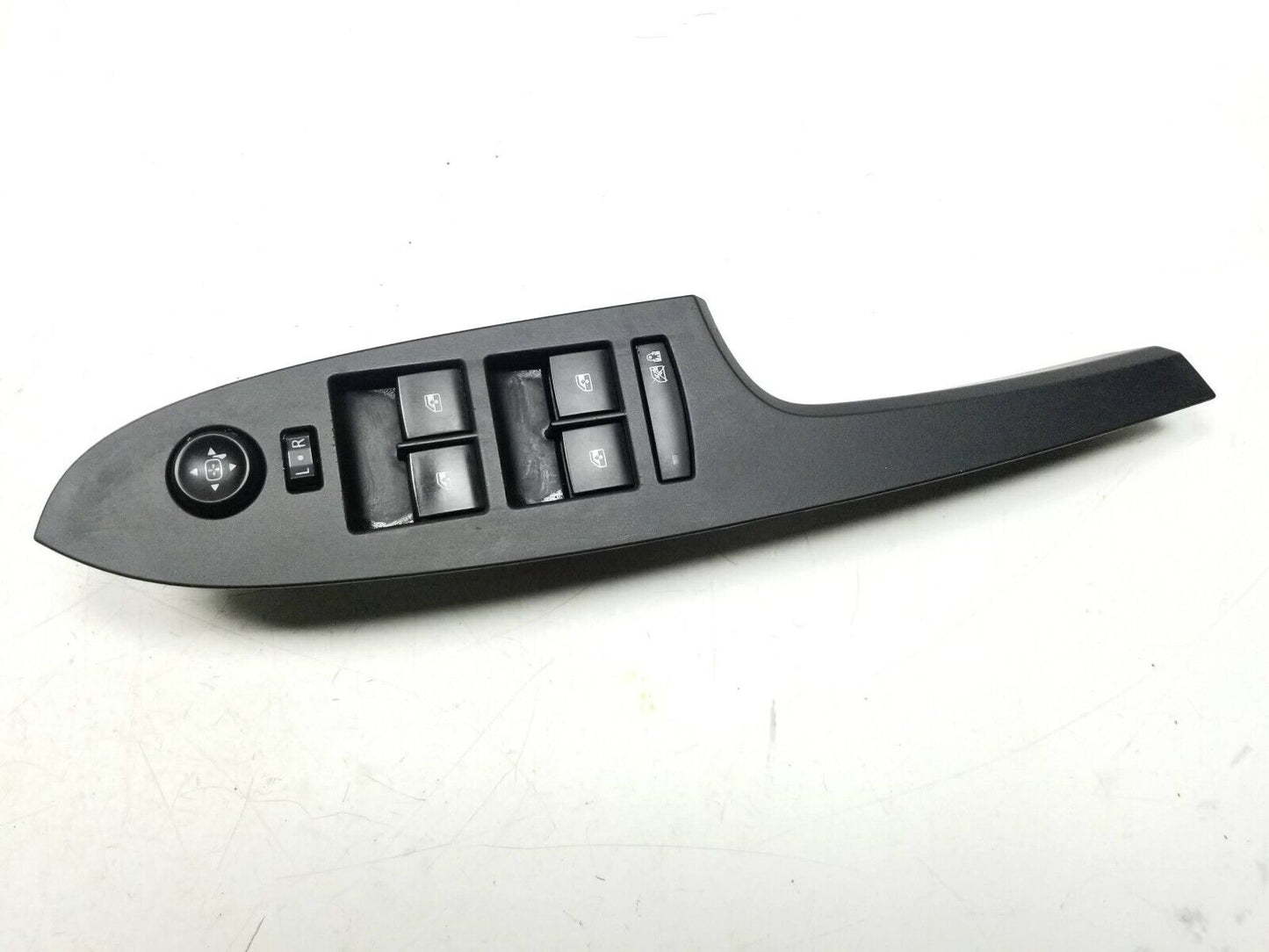 2013 - 2018 Cadillac Ats Front Power Window Master Switch Driver Left OEM