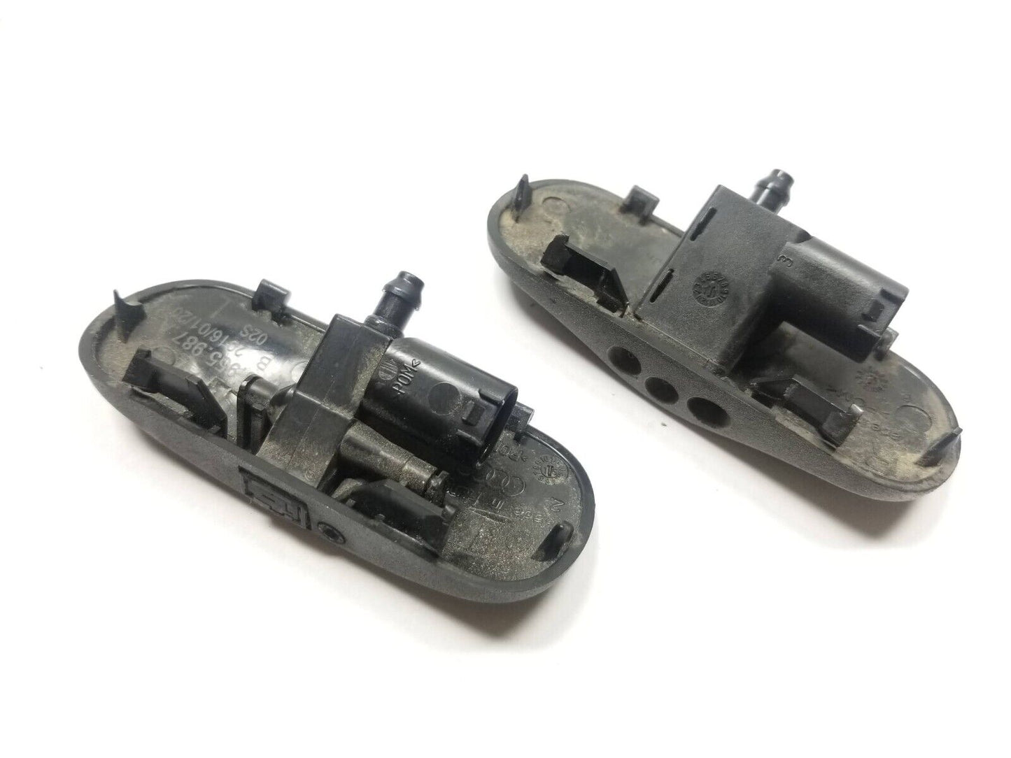 12 13 14 15 16 17 Audi A7 Windshield Washer Spray Nozzle Jet 2pcs OEM