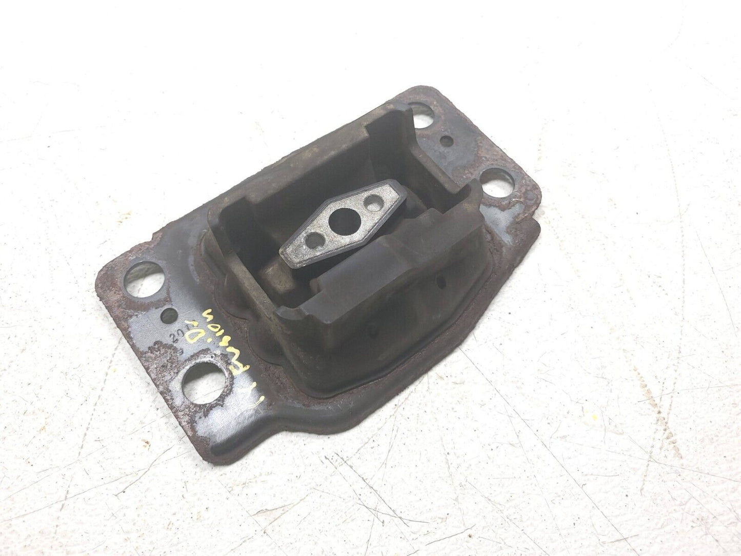 13 14 15 16 Ford Fusion Engine Mount Bracket Left Driver Side OEM 2.5l