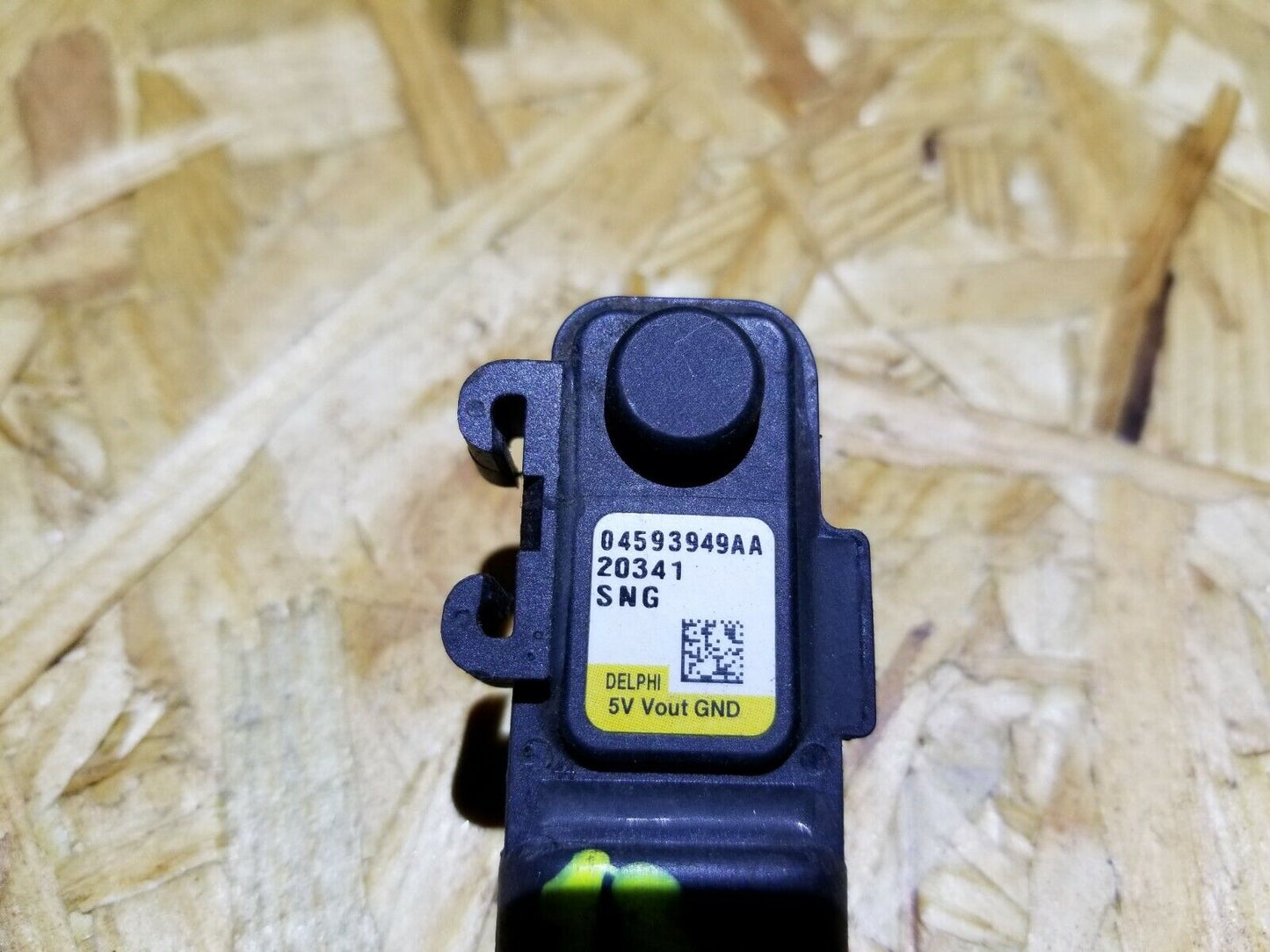 11 12 13 Jeep Grand Cherokee Fuel Vapor Leak Detection Valve OEM