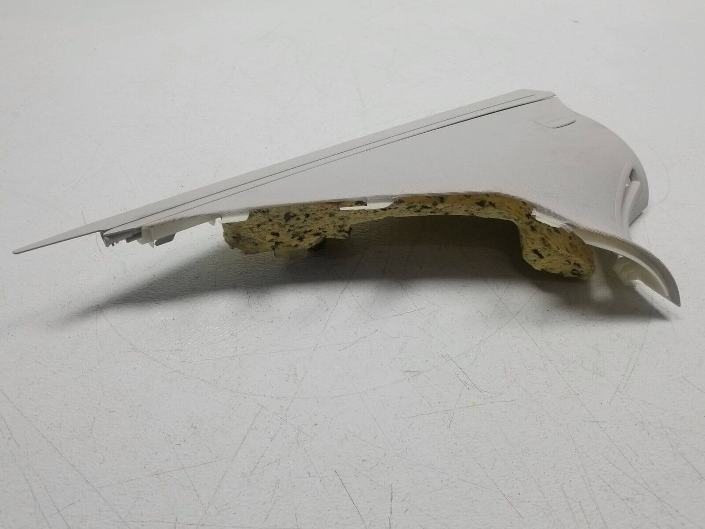 2011 - 2016 Mercedes E350 W212 Rear C Pillar Trim Cover Driver Side Left OEM