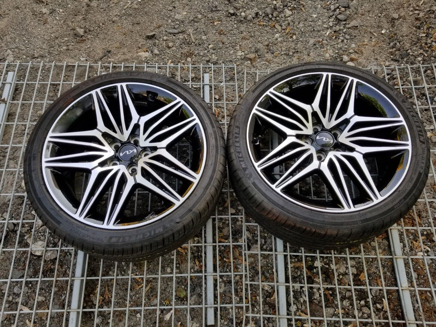 2021 2022 Kia Stinger Rear Alloy Wheel Rim 19x8.5 And Tire 255/35 R19 OEM 2pcs
