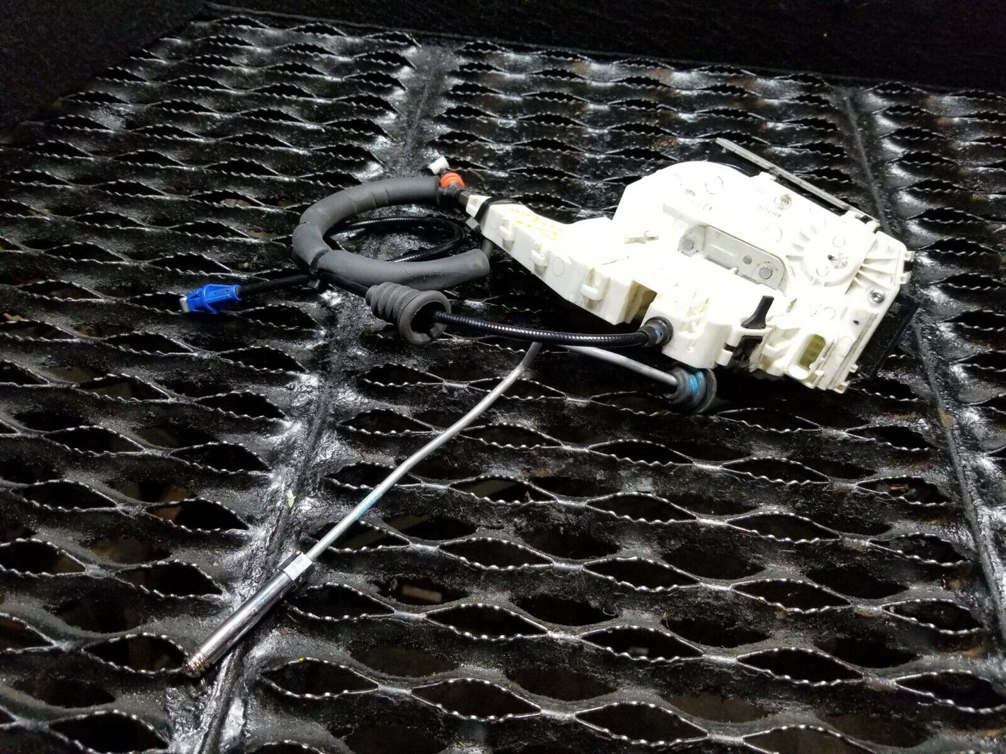 12 13 14 15 16 Dodge Journey Rear Right Pass Side Door Lock Actuator OEM 54k