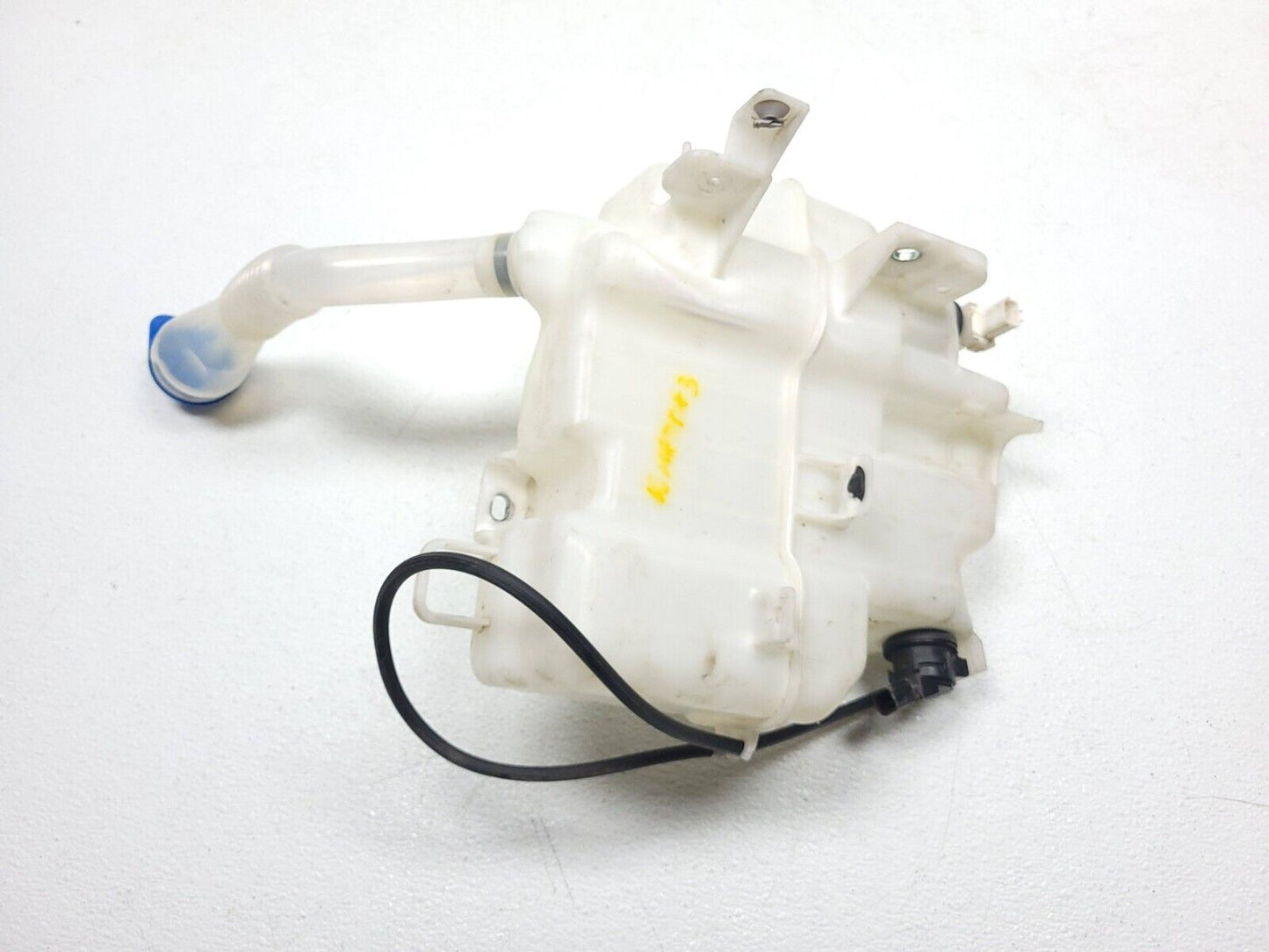14 15 16 Mazda 3 Windshield Washer Fluid Reservoir W/ Pump 860310-9190 OEM