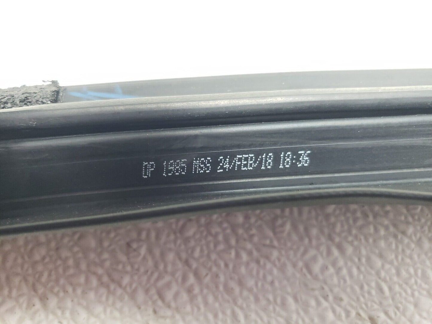 15 16 17 18 Dodge Challenger Right Pass Upper Door Body Weatherstrip Seal OEM