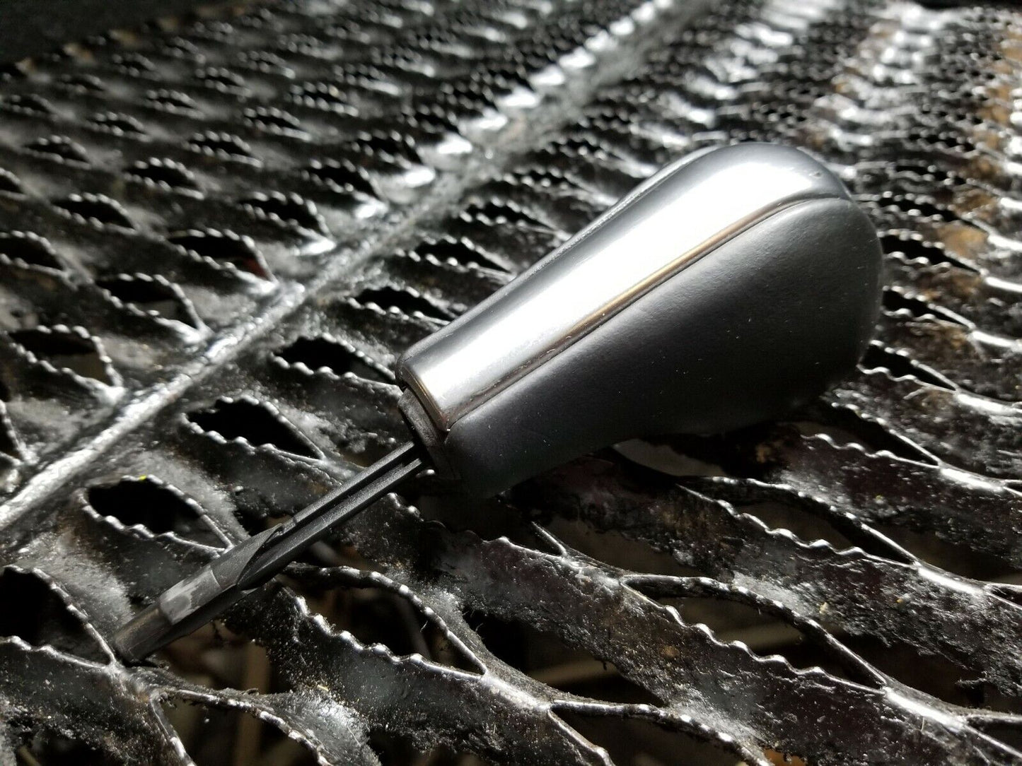 06 07 08 09 10 BMW 650i E63 Gear Shifter Knob OEM