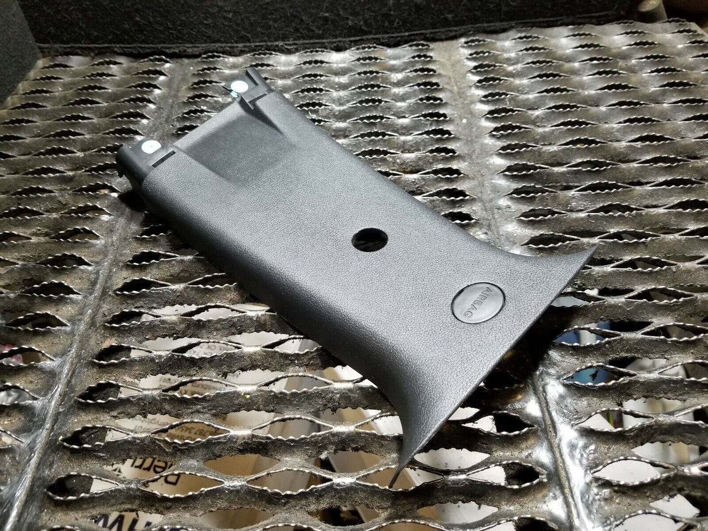 12 13 14 15 16 Hyundai Veloster Center Upper B Pillar Trim Right Pass Side OEM