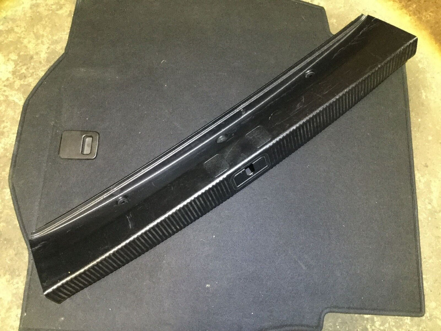 04 05 06 07 08 09 Audi A8 D3 Rear Trunk Lock Latch Cover OEM