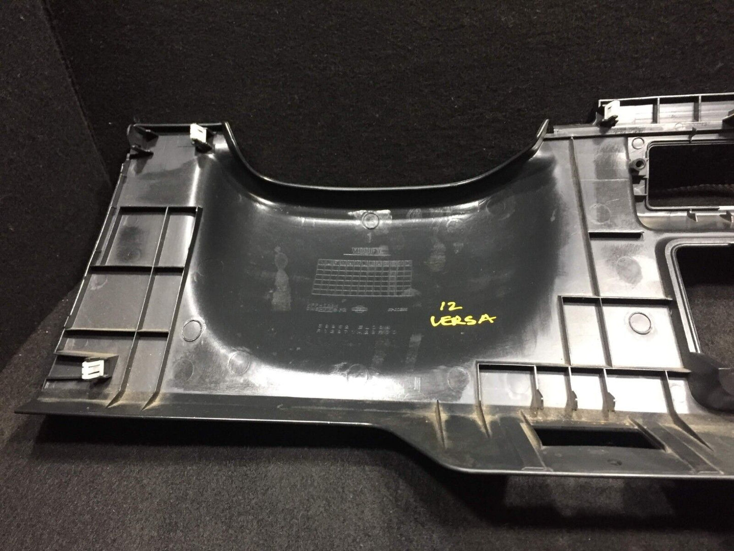 07 08 09 10 11 12 Nissan Versa Dash Left Driver Side Knee Trim Panel OEM D17