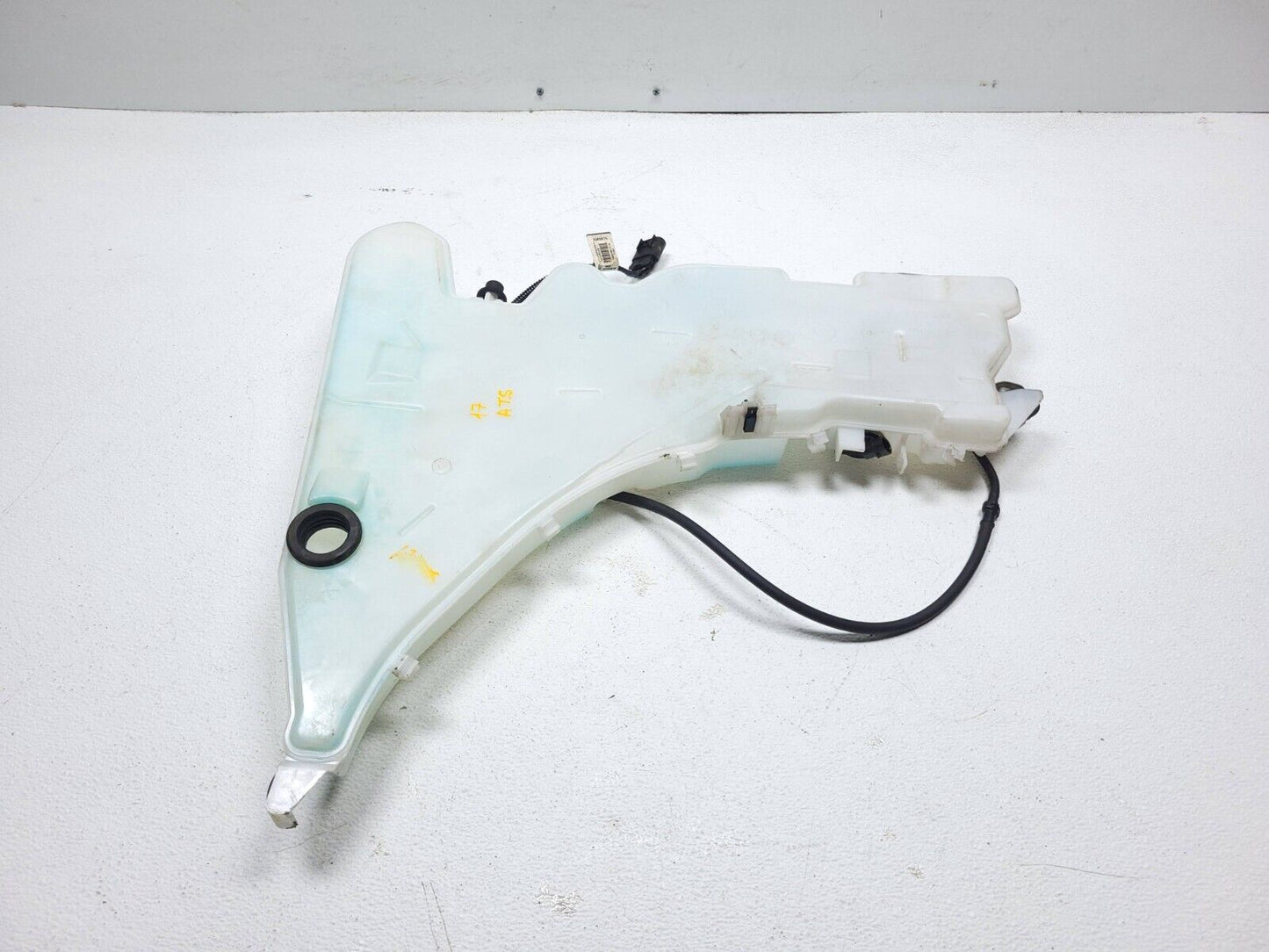 2013 - 2018 Cadillac Ats Windshield Washer Fluid Reservoir Tank 23274517 Oem✅
