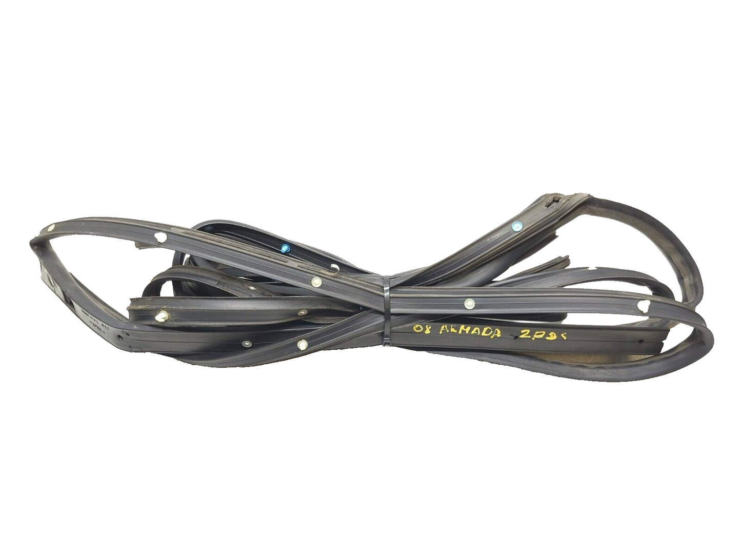 2006 - 2012 Nissan Armada Front Door Weatherstrip Seal Passenger Side Right OEM