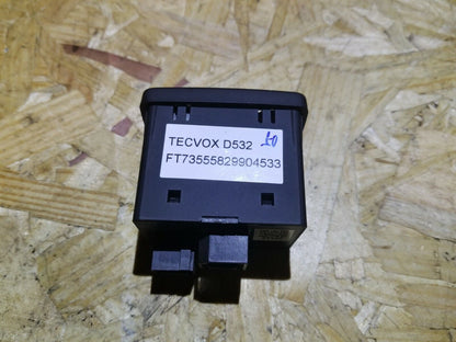 14 15 16 17 Fiat 500l Aux Jack Usb Sd Card Port OEM