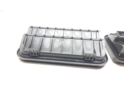09 10 11 12 Volkswagen Cc Quarter Air Drafter Pressure Vent Lh & Rh OEM