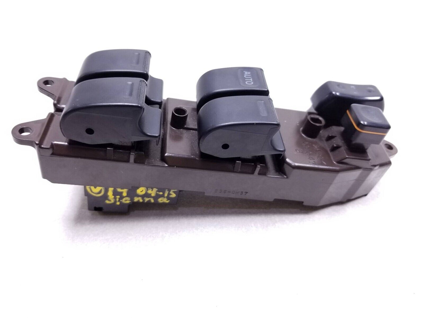 2005 - 2010 Toyota Sienna Power Window Master Switch Front Left Driver Side OEM