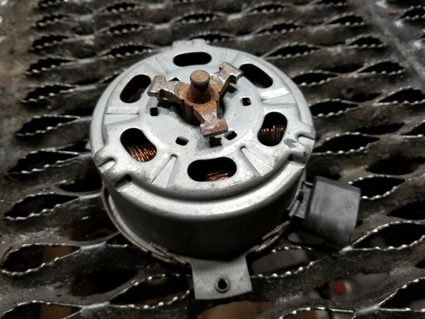 13 14 15 GMC Acadia Cooling Fan Motor  OEM