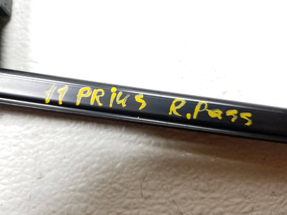 11 12 13 14 15 Toyota Prius Rear Right Pass Window Glass Door Seal Guide OEM
