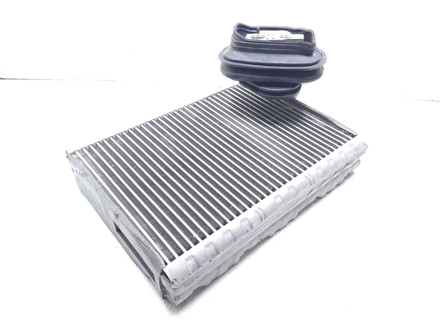 13 14 15 16 Audi A4 S4 A/c Evaporator OEM