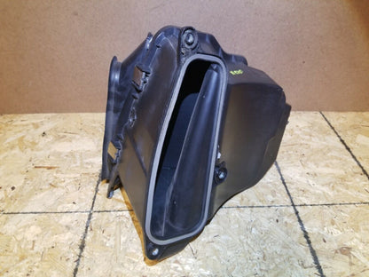 07 08 09 10 Mercedes R350 Heater Air Box Housing Ventilation Intake Duct OEM