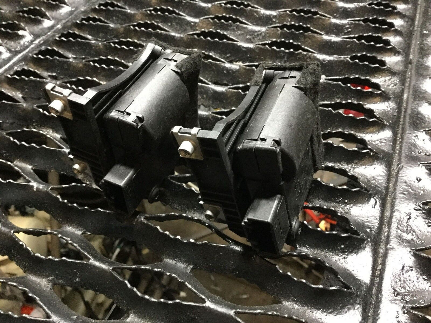 03 04 05 06 07 Audi A8 A/c Core Actuator Servo Flap Motor OEM 2pcs