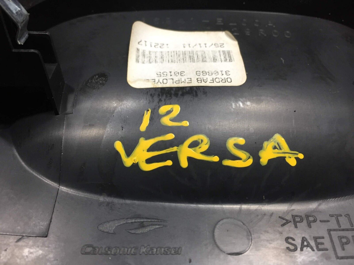07 08 09 10 11 12 Nissan Versa Center Console Shifter Trim Bezel OEM  D17