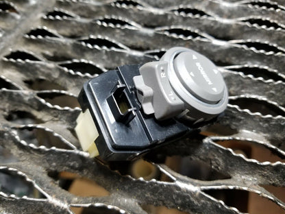 10 11 12 13 14 Hyundai Sonata Power Side View Mirror Switch OEM 55k