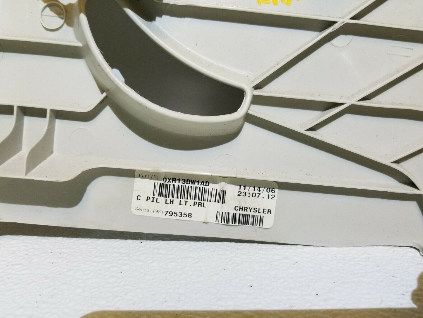 07 08 09 10 Chrysler Sebring Rear C Pillar Trim Driver Side OEM