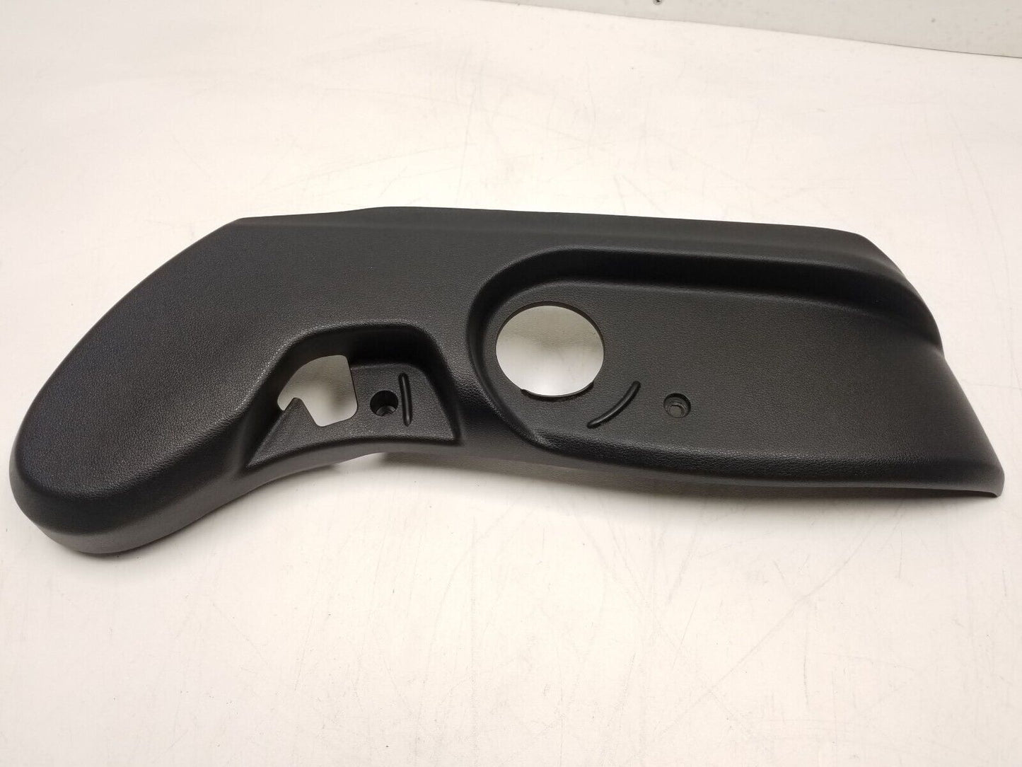 20 21 22 Hyundai Venue Front Driver Seat Headrest Guide Sleeve W/ Trim OEM