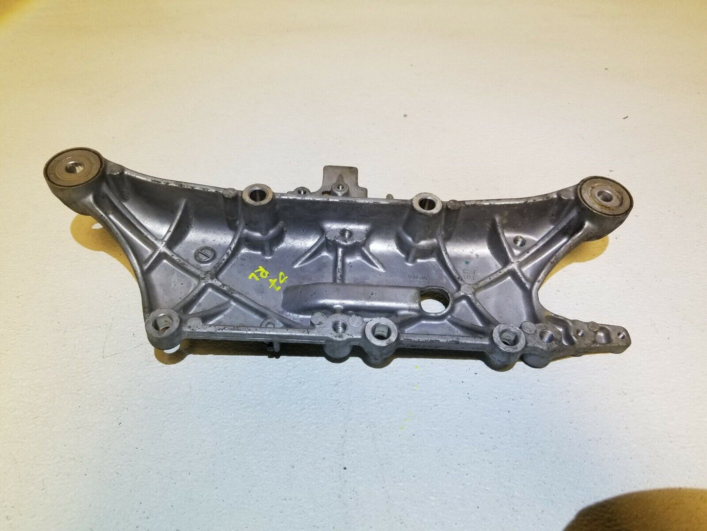 05 06 07 08 Acura Rl Power Steering Rack & Pinion Mounting Bracket OEM