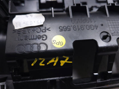 12 13 14 15 16 17 Audi A7 Rear AC Heater Control Panel OEM