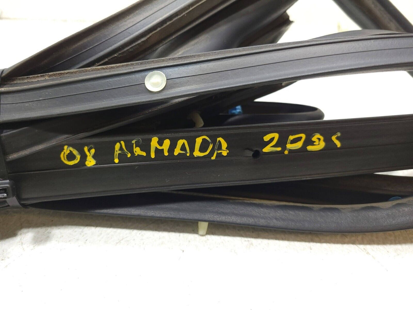 2006 - 2012 Nissan Armada Front Door Weatherstrip Seal Passenger Side Right OEM