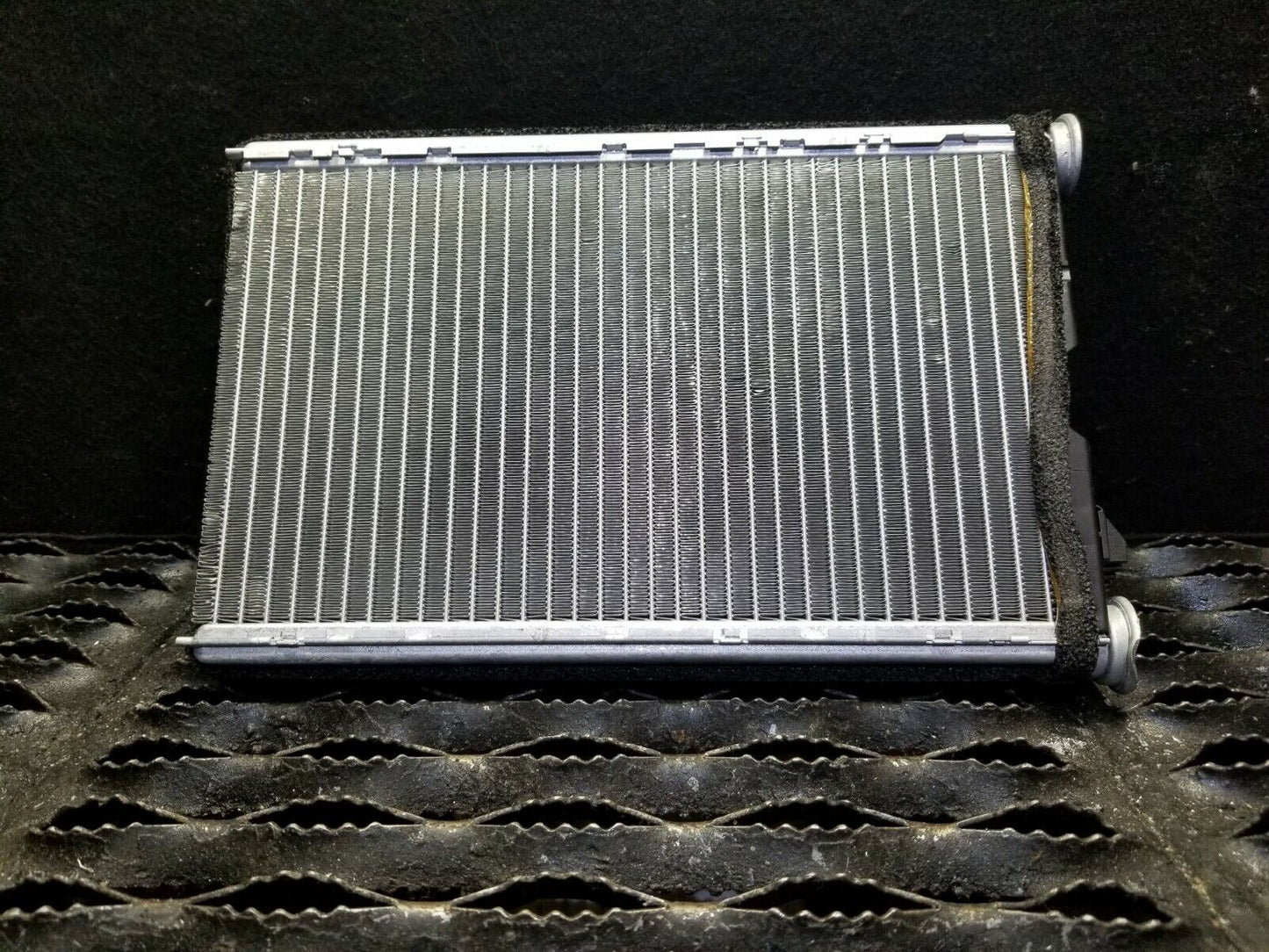 2011 2012 2013 BMW 128i E82 Heater Core OEM