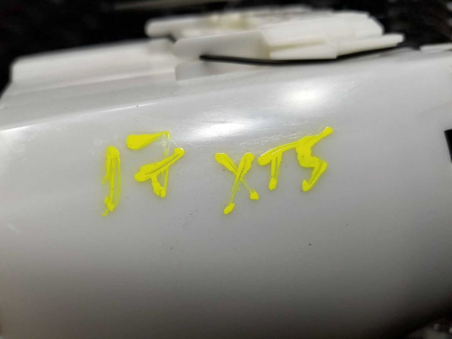 17 18 19 20 Cadillac Xt5 3.6l Fuel Pump 84074257 OEM 34k