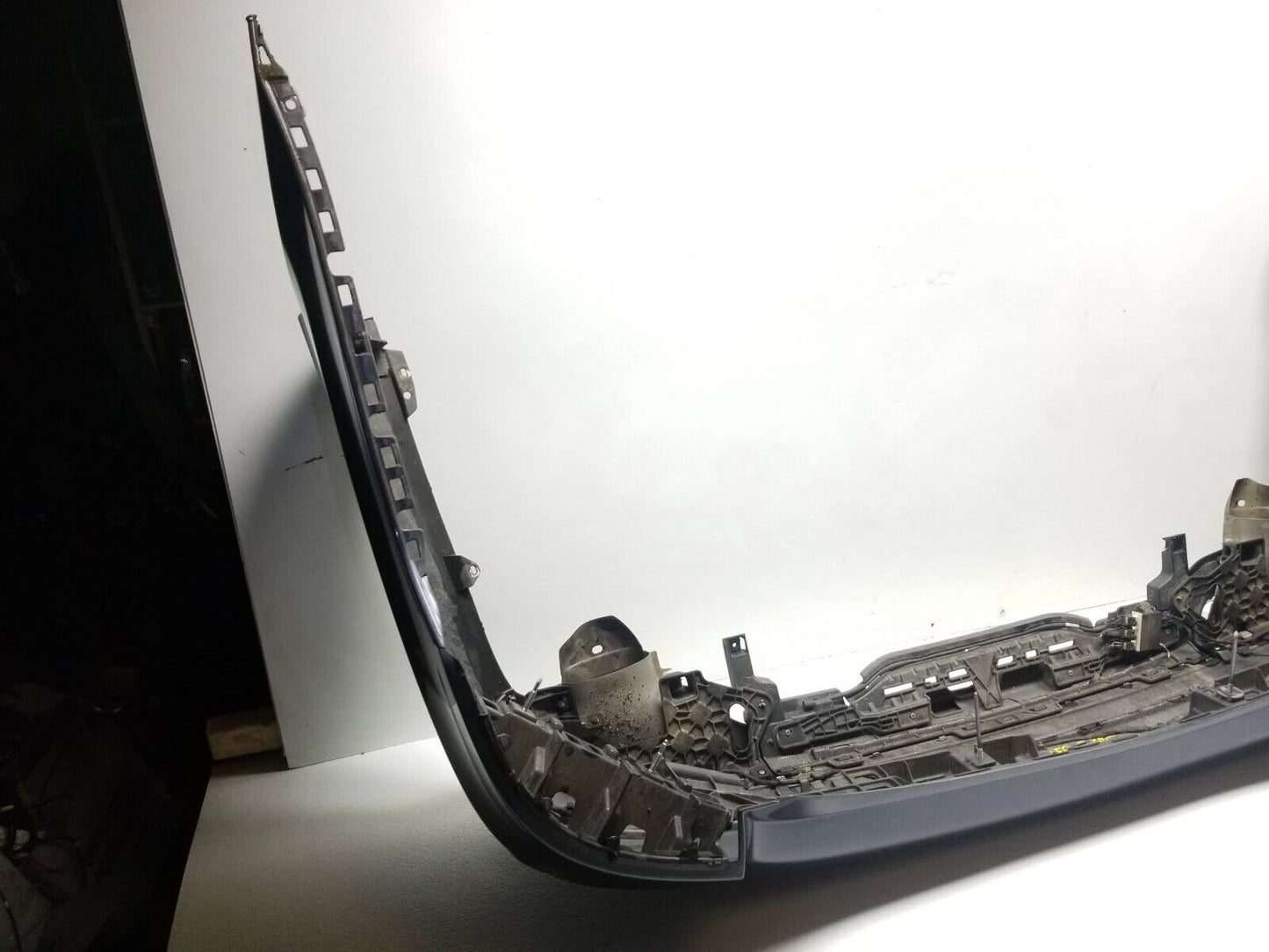 14 15 16 W212 Mercedes E Class Rear Bumper Cover. Color :585u. E350 Bumper . PICK UP ONLY NO SHIPPING