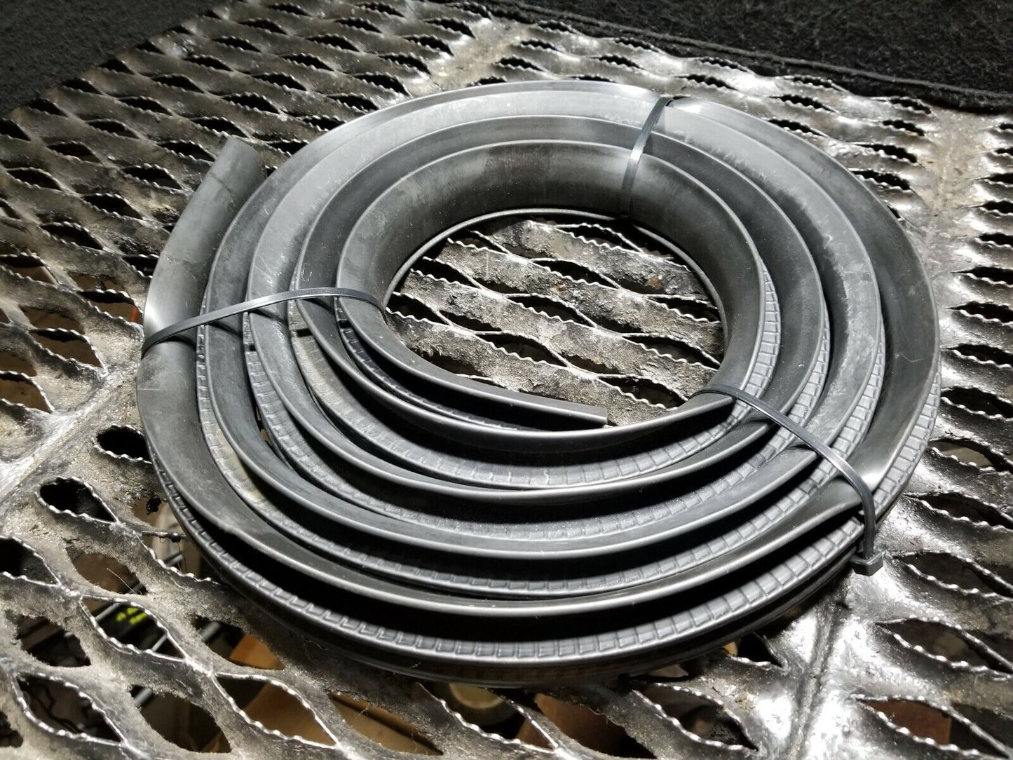 11 12 13 14 Dodge Avenger Rear Right Pass Side Door Weatherstrip Seal OEM