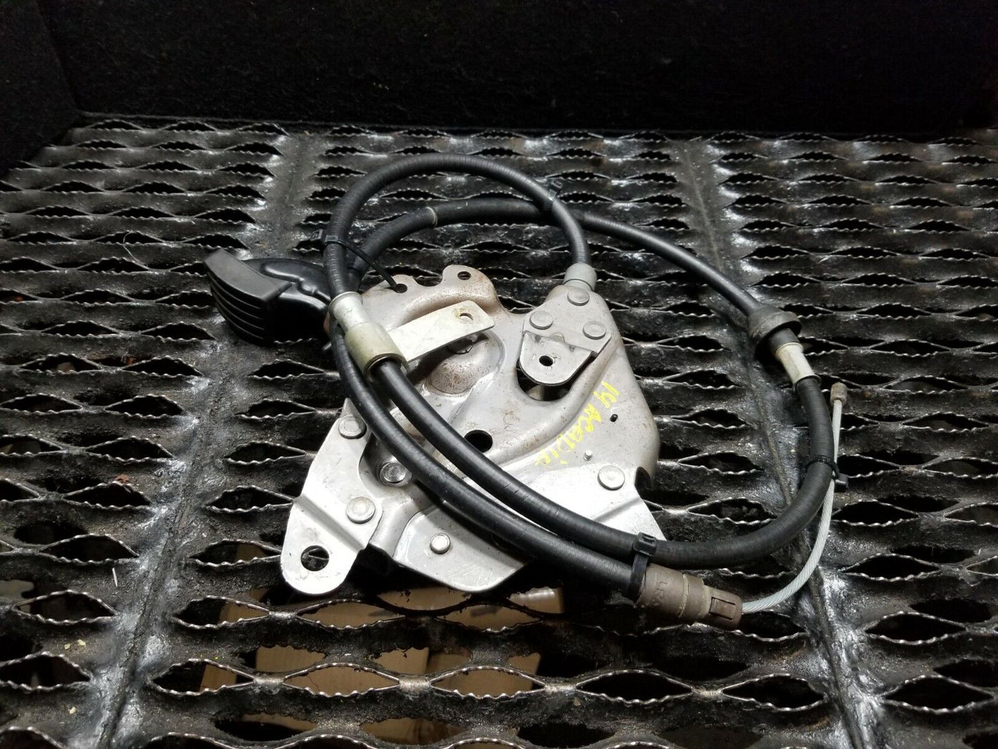 13 14 15 GMC Acadia Emergency Parking Brake Pedal OEM