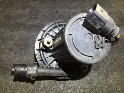 03 04 05 06 Porsche Cayenne 3.2l Air Injection Smog Pump OEM 7l0906279