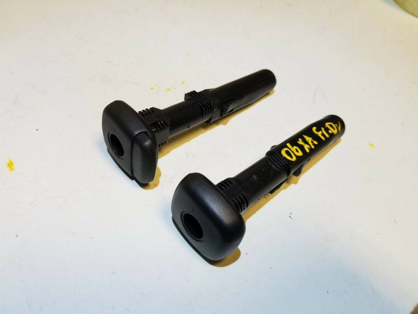04 05 06 Scion Xa Front Left Driver Seat Headrest Guide Sleeve 2pcs OEM