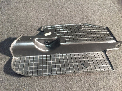 02 03 04 05 BMW 745i E65 Control Unit Cover Trim OEM 7124576