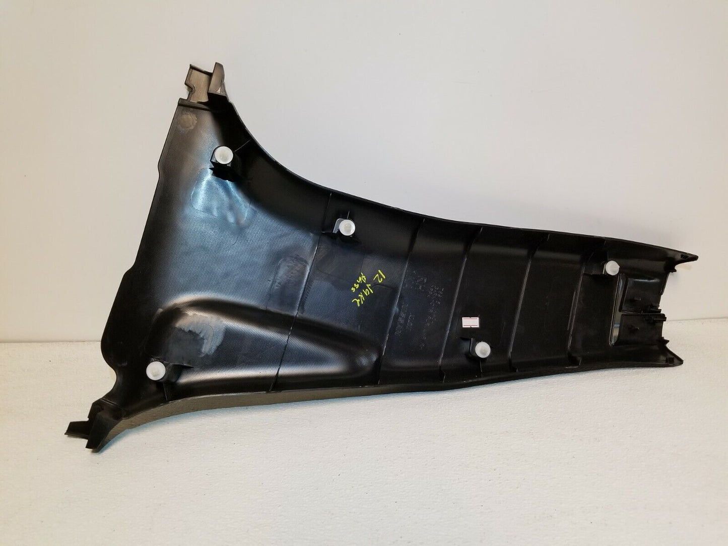 11 12 13 14 Nissan Juke Right Pass Side Center Lower B Pillar Trim Panel OEM