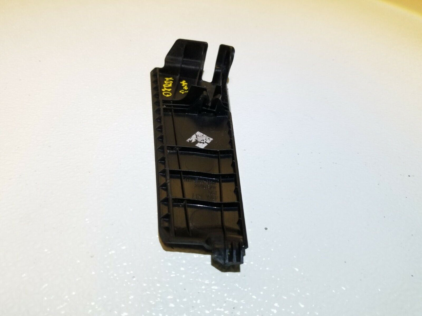 07 08 09 Acura RDX Rear Right Passenger Side Tailgate Hinge Cover OEM