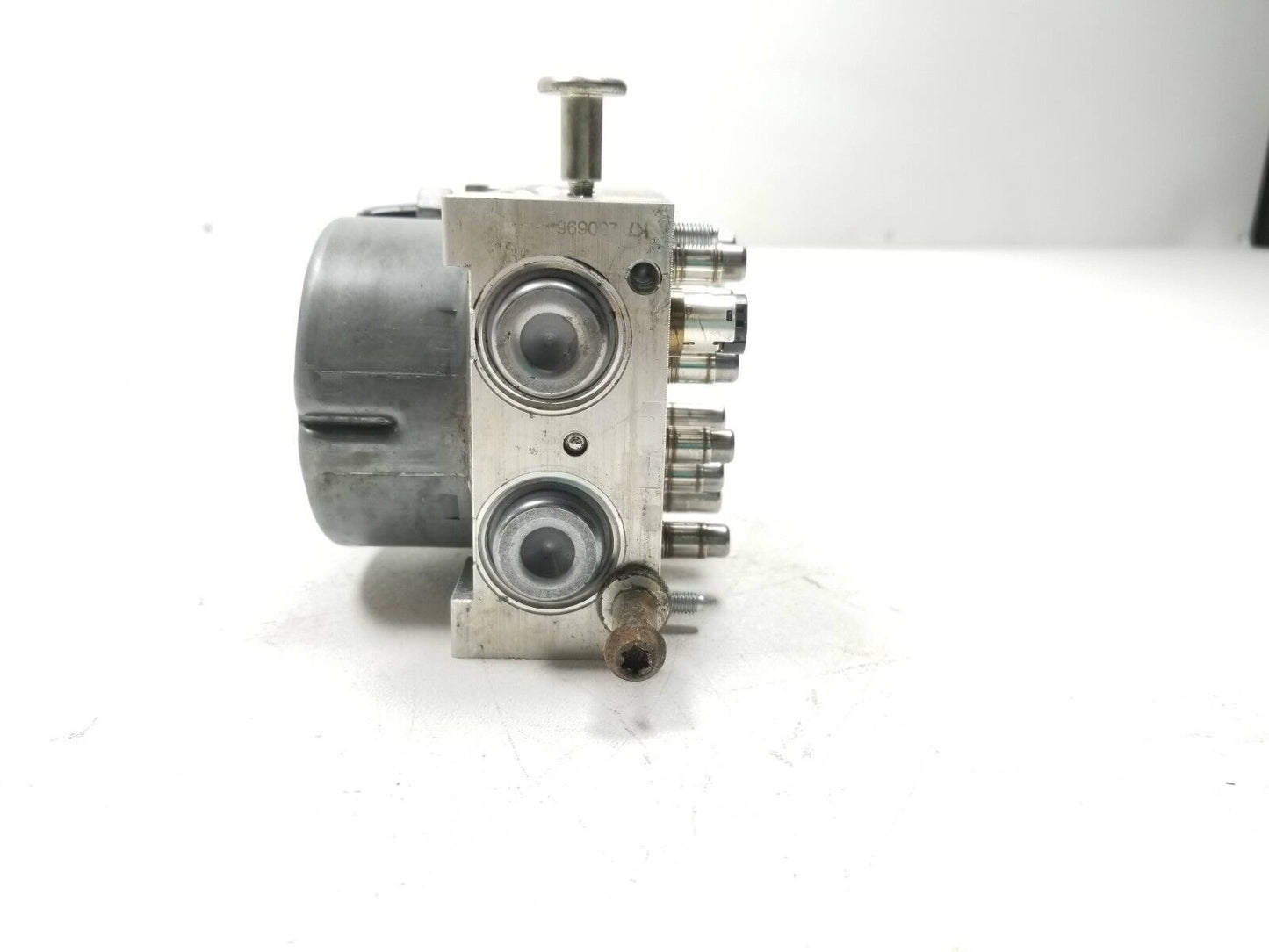 18 19 20 21 Chevrolet Equinox ABS Anti Lock Brake Pump 1.5l AWD OEM