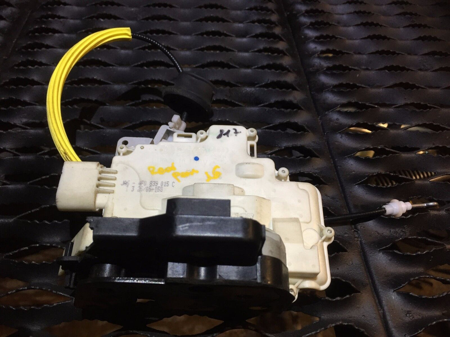 05 06 07 08 Audi A6 C6 Rear Right Pass Door Lock Latch Actuator OEM