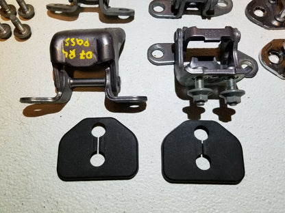 06 07 08 Acura Rl Door Hinge Right Passenger Side OEM