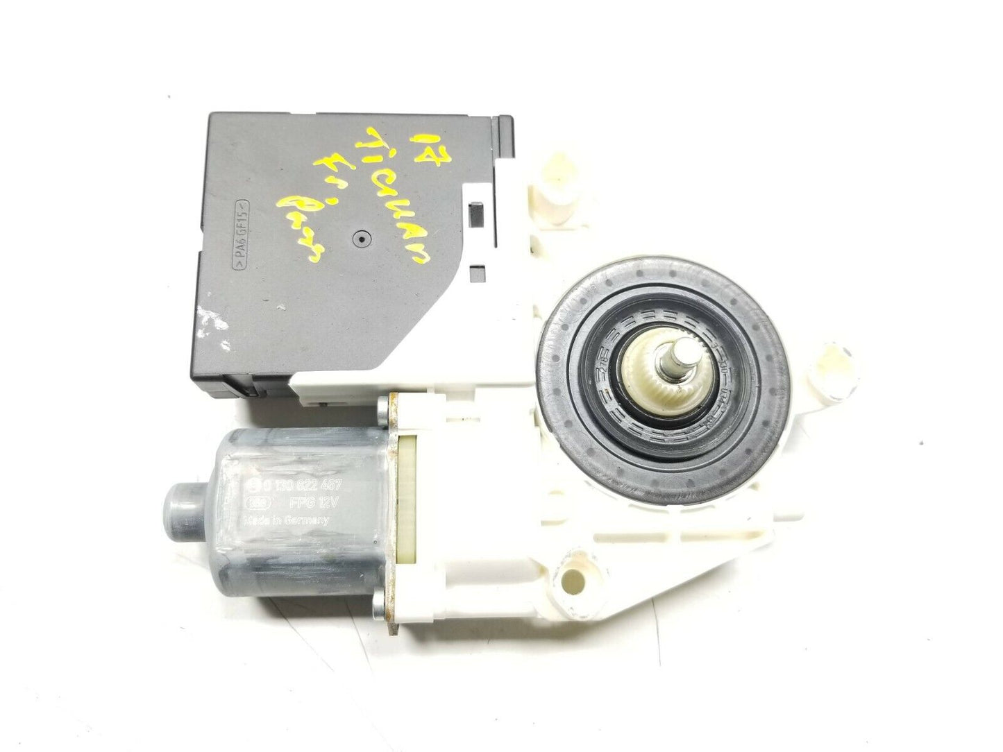 09 11 12 13 14 15 16 17 VW Tiguan Front Right Pass Door Window Motor OEM 43k