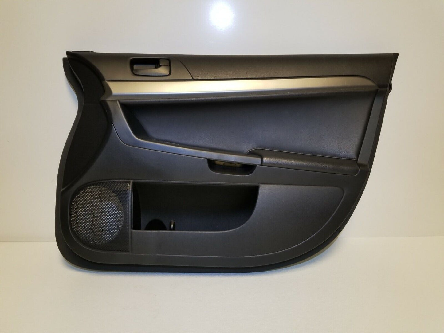 10 11 12 13 14 15 Mitsubishi Lancer Front Right Pass Side Door Panel Trim OEM