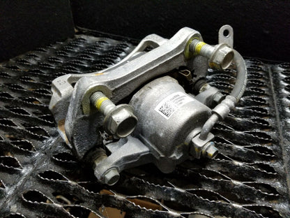 16 17 18 19 Chevrolet Malibu Front Left Driver Side Brake Caliper OEM 3k